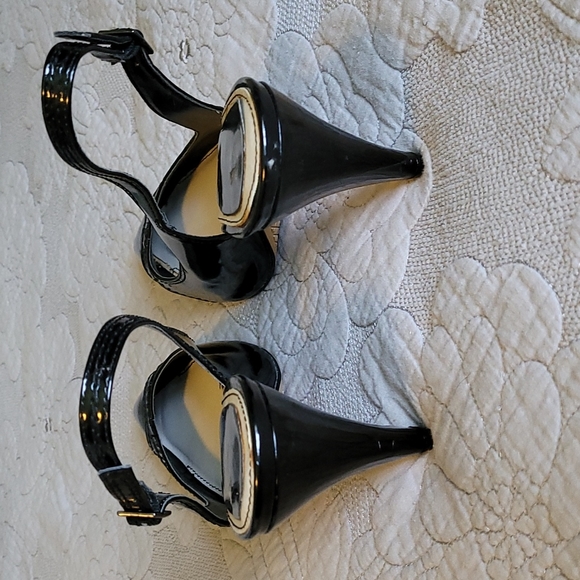Anne Klein size 11 black slingbacks - Picture 4 of 5